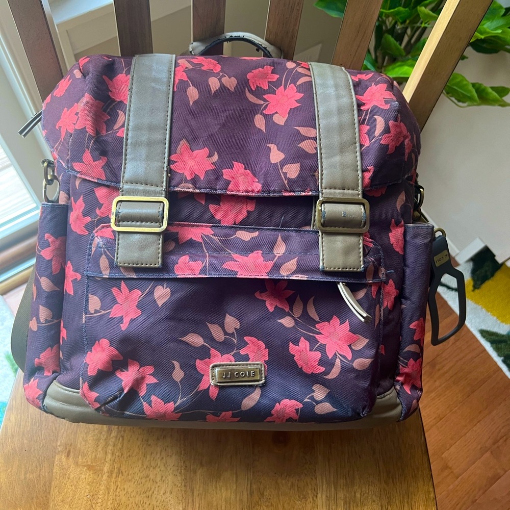 JJ COLE Boxy Backpack beautiful floral pattern canvas & vegan leather preloved